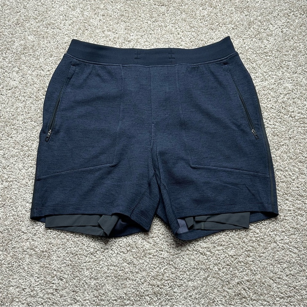 Lululemon T.H.E. Short 7" Mesh *Liner